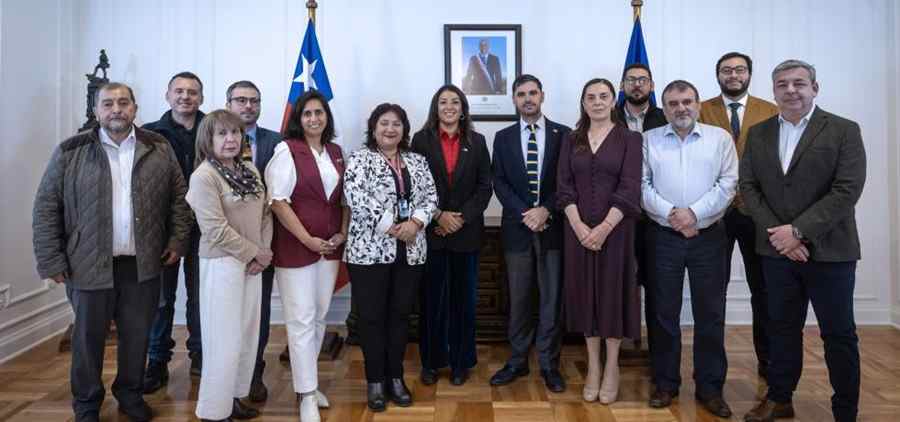 55212346834_a47b391e3f_o-compressed